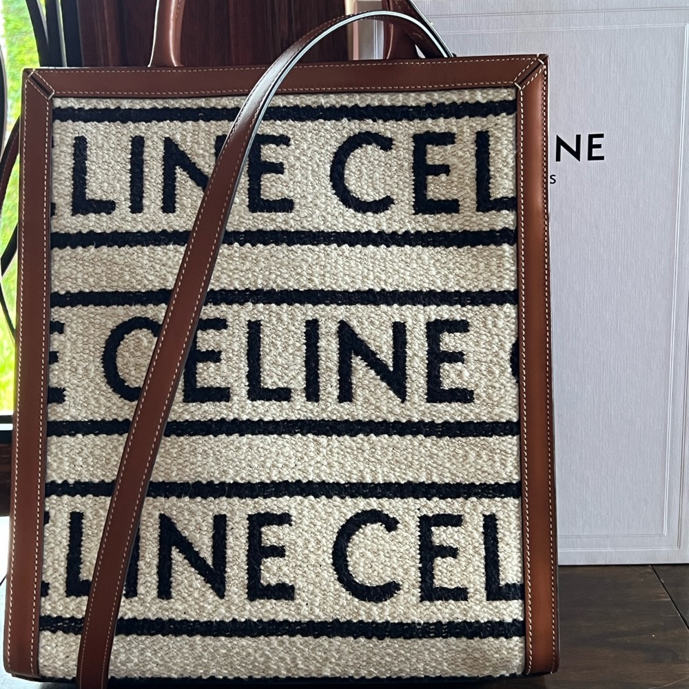 CELINE CABAS Tote bag with CELINE All Over Print. SOLD OUT 2022. NEW